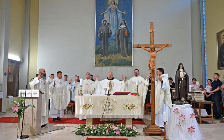 Proslavljena svetkovina sv. Klare Asiške kod zagrebačkih klarisa u Mikulićima
